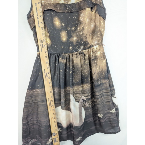Eva Franco Swan Water Lily Galaxy Star Print Sleeveless Ruffle Dress Size 0 - Picture 4 of 6